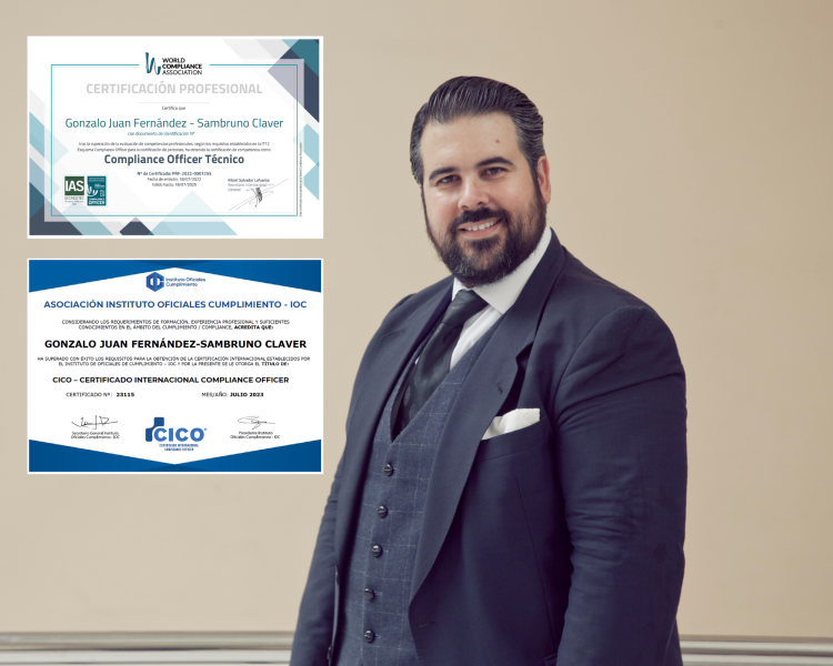 FOTO GONZALO CON LOS DOS TITULOS 1 1